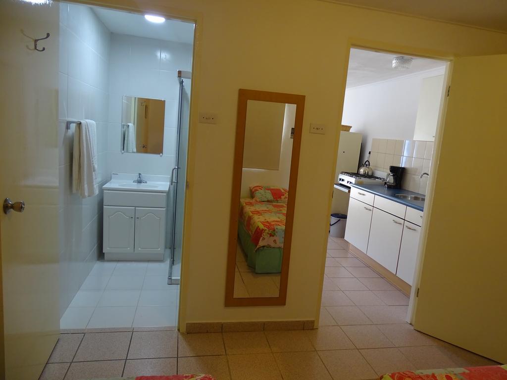 Hacienda Wayaca Apartments Oranjestad Ngoại thất bức ảnh