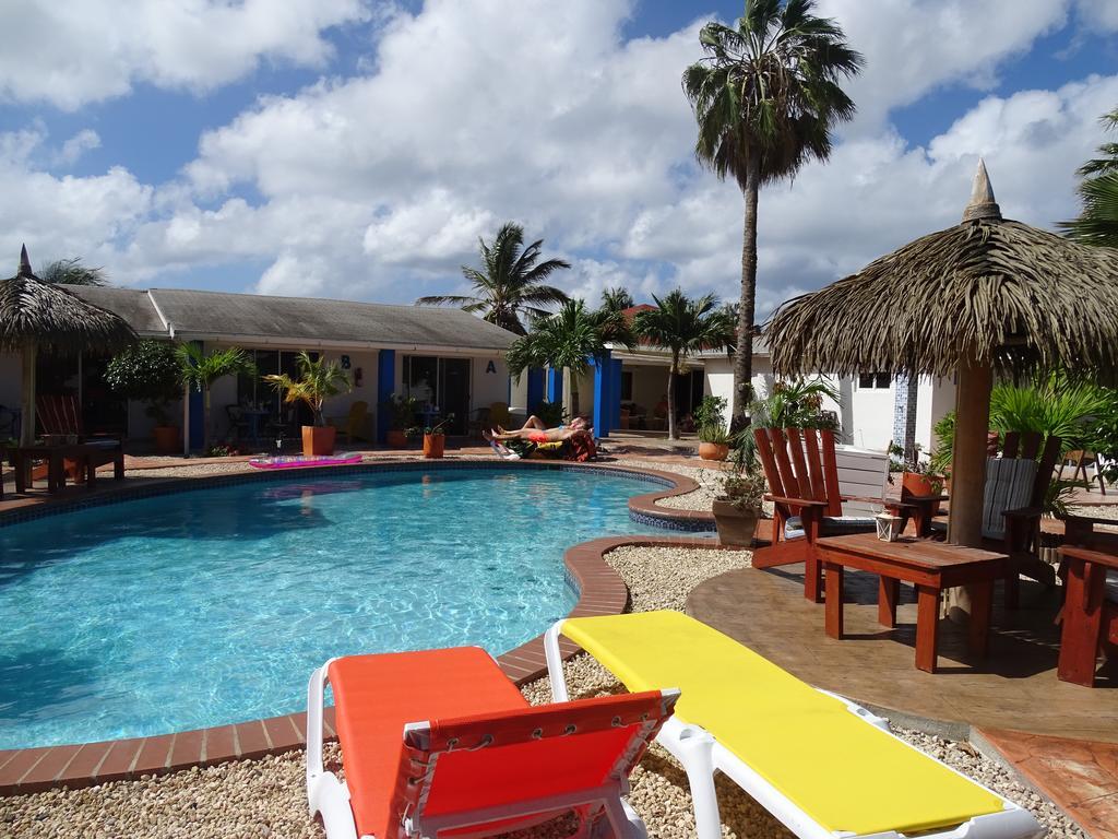 Hacienda Wayaca Apartments Oranjestad Ngoại thất bức ảnh