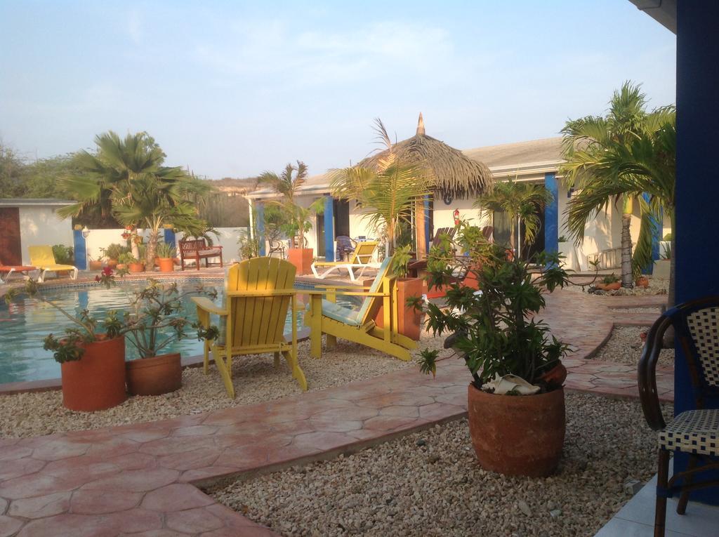 Hacienda Wayaca Apartments Oranjestad Ngoại thất bức ảnh