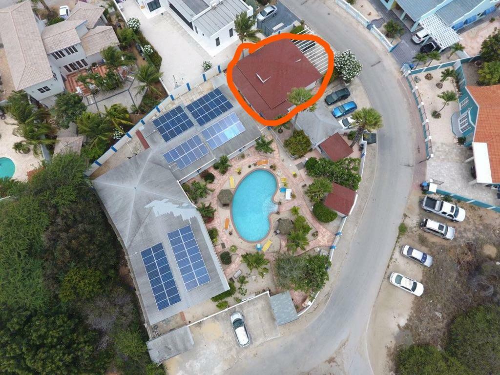 Hacienda Wayaca Apartments Oranjestad Ngoại thất bức ảnh