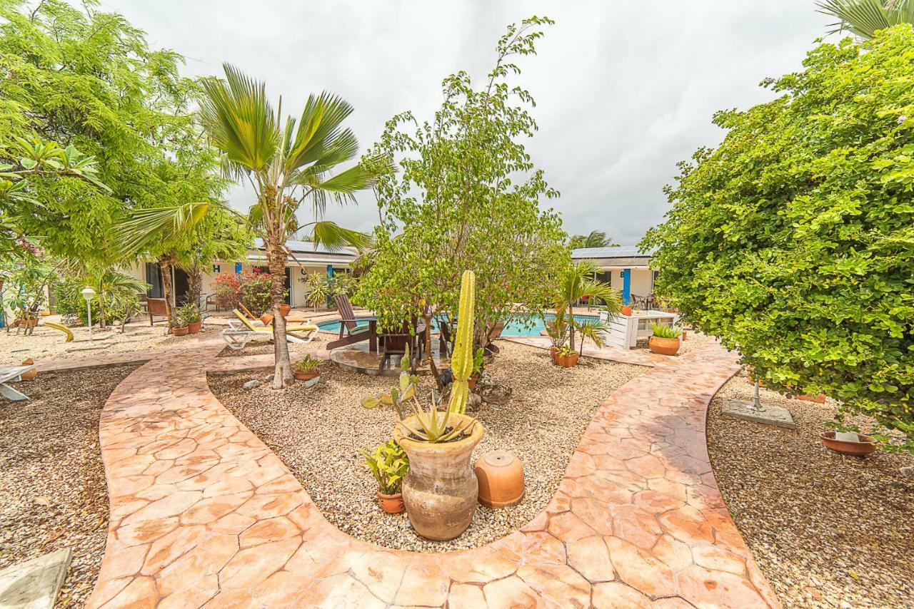 Hacienda Wayaca Apartments Oranjestad Ngoại thất bức ảnh